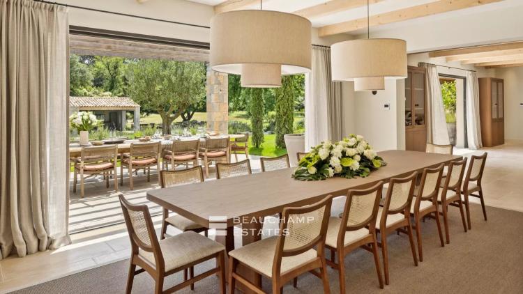 Exclusivité - Domaine fermé de 12 chambres  avec piscine  - Valbonne