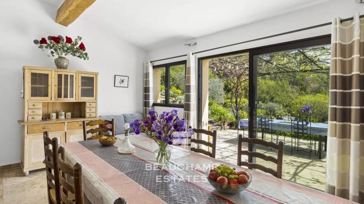 EXCLUSIVITÉ - Domaine privé 9 chambres avec accès rivière - Fayence