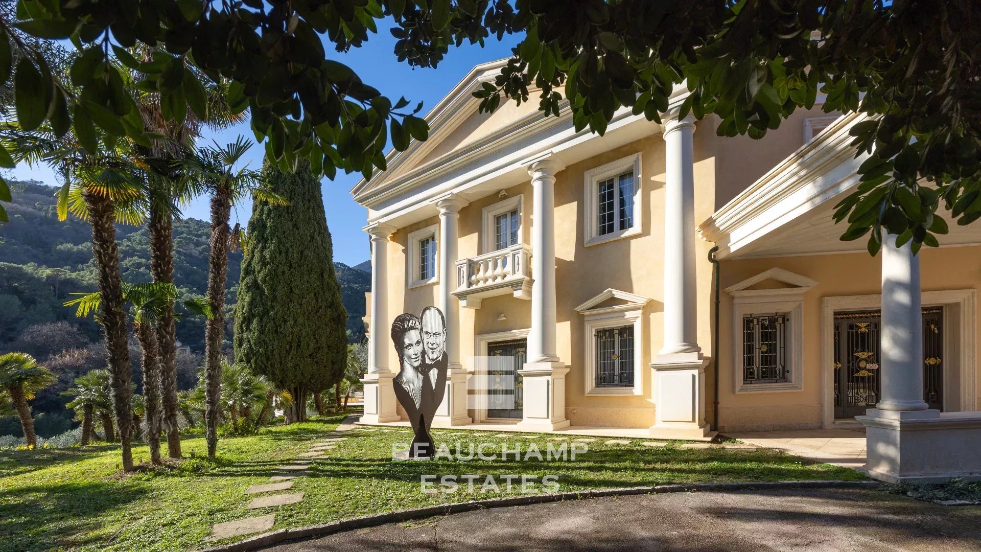Villa palladienne avec vaste terrain - Menton