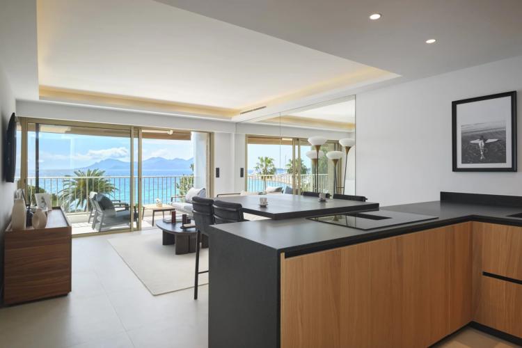 CANNES - CROISETTE - VUE MER