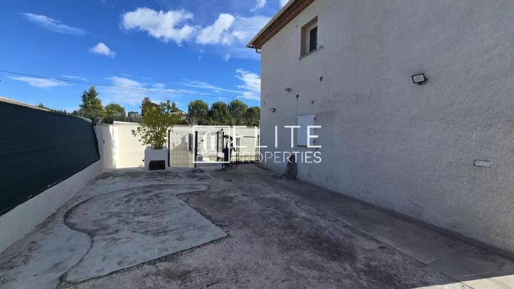 MAISON 7 PIÈCES DE 255 m² – GRASSE