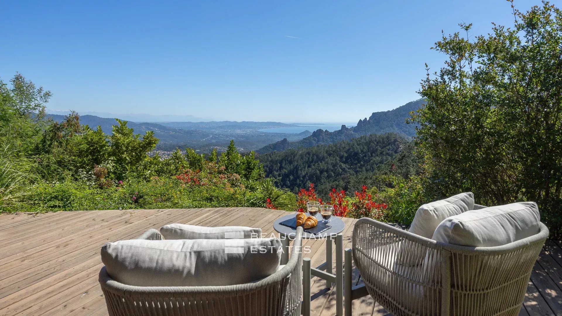 Villa contemporaine - 5 chambres, vue mer et montagne