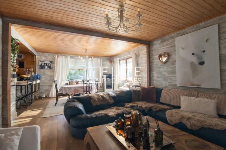 ANDON (06) – Maison en bois 211 m² avec dépendance – Calme absolu
