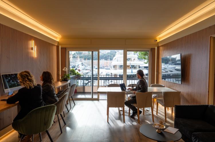 PORT HERCULE: bureau de 25 m2 en location