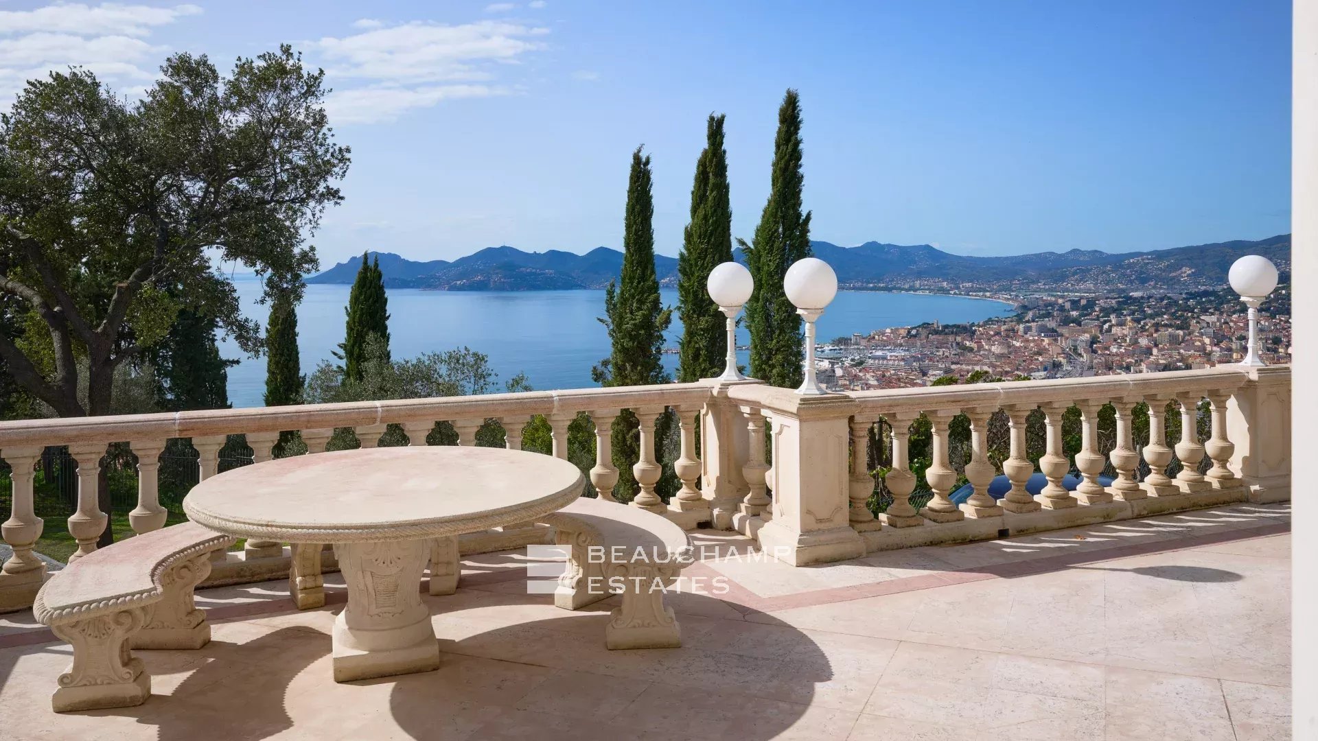 Villa vue mer panoramique - Cannes californie