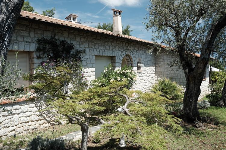VENTE MAGNIFIQUE VILLA AVEC PISCINE RCM