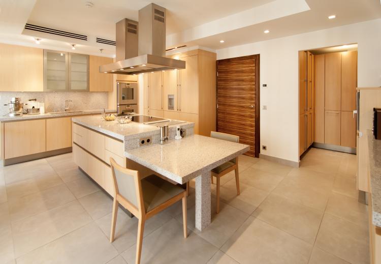 Appartement d’exception occupant un étage entier avec vue mer panoramique
