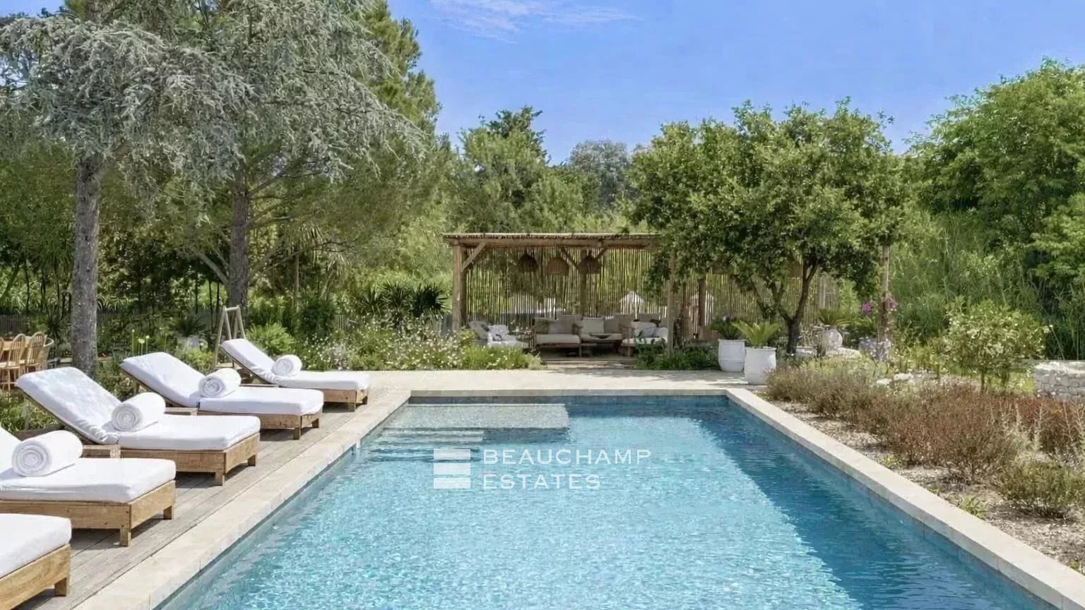 Villa bohème chic à deux pas de la plage des Canoubiers et du centre de Saint-Tropez