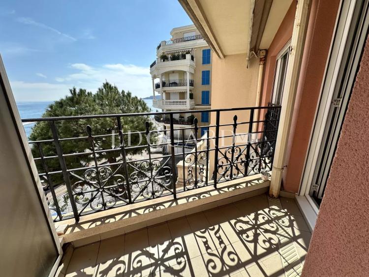 Deux pièces à vendre dans résidence de grand standing avec conciergerie, piscine, sauna et salle de sport