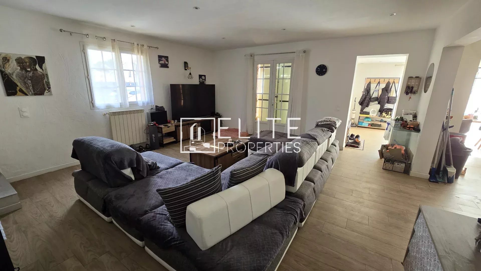 MAISON 280m² TOURRETTES