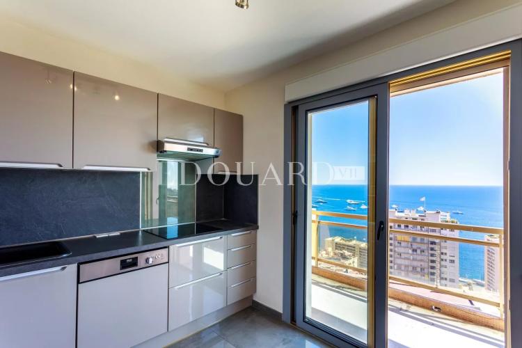 Penthouse clefs en main avec magnifique vue mer panoramique et spectaculaire toit terrasse