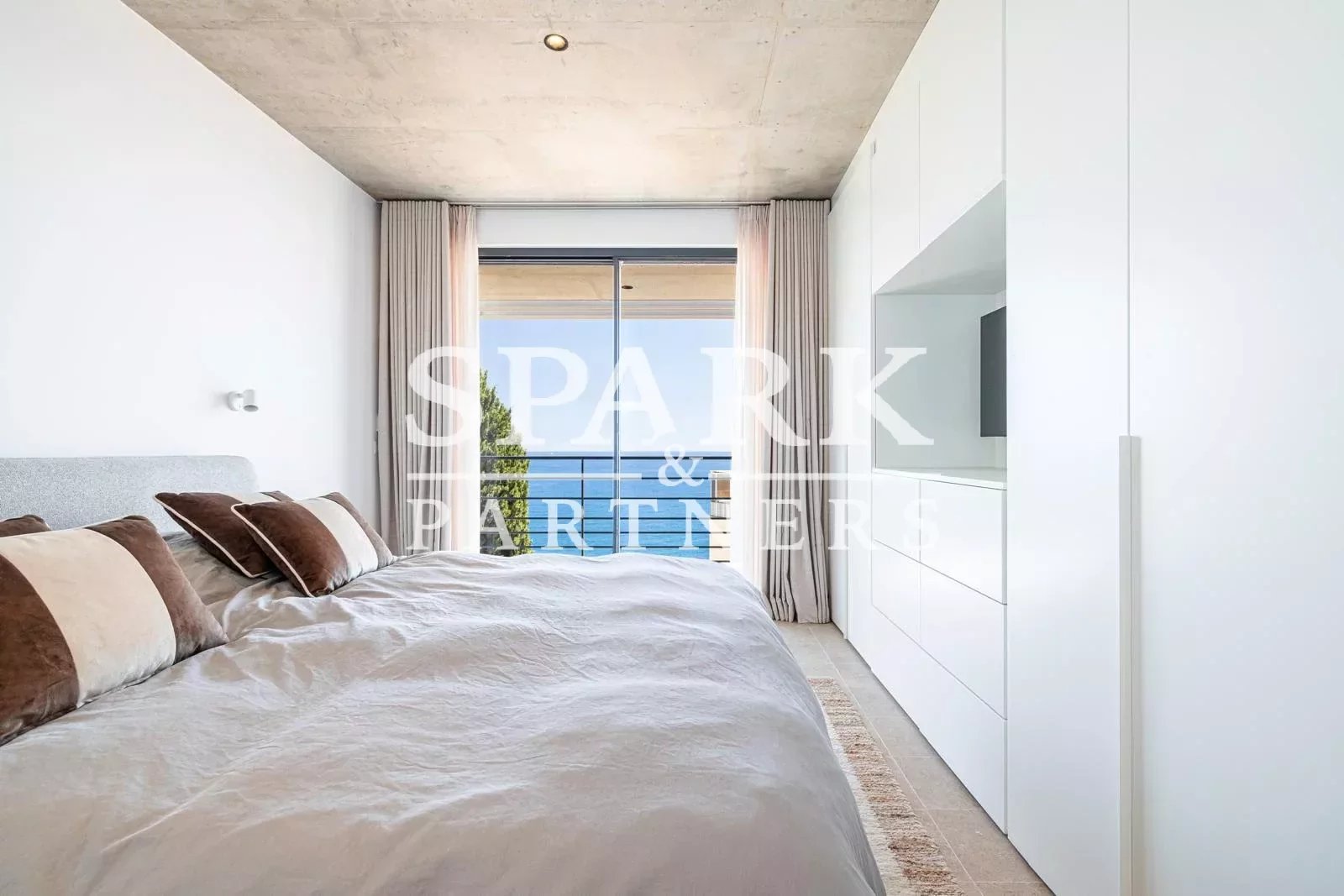Location luxueuse villa proche Monaco