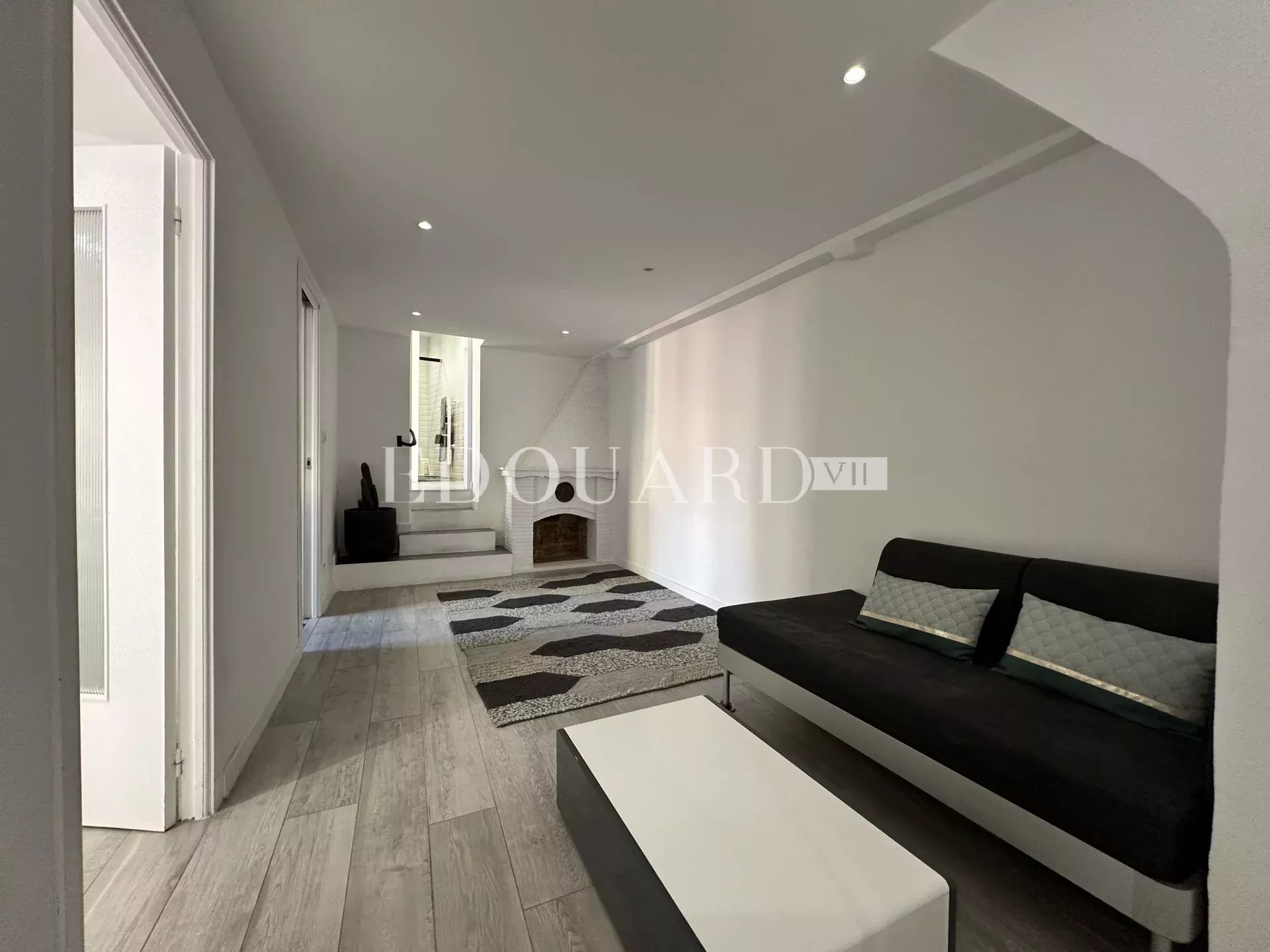Quatre pièces en duplex avec spectaculaire terrasse sur le toit et époustouflante vue mer panoramique