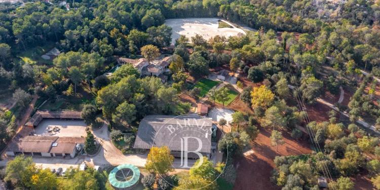 Entre Cannes et Monaco - Unique domaine équestre 23 hectares avec bastide en pierre