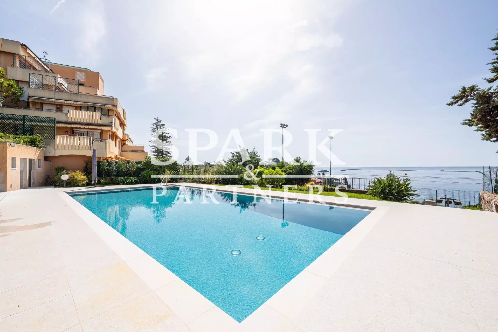 Roquebrune-Cap-Martin - La Vigie - Appartement dans un domaine privé