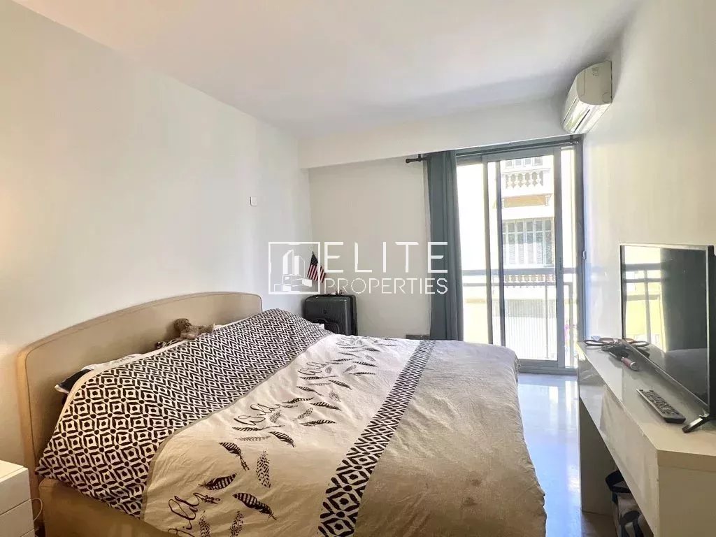 APPARTEMENT 5 PIÈCES DE 131 m² + 2 PARKINGS ET 2 CAVES – CANNES