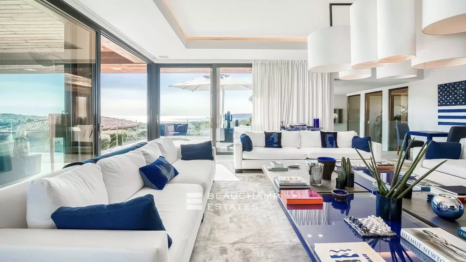 Villa d'exception proche du villa de Saint-Tropez avec prestations de grand luxe