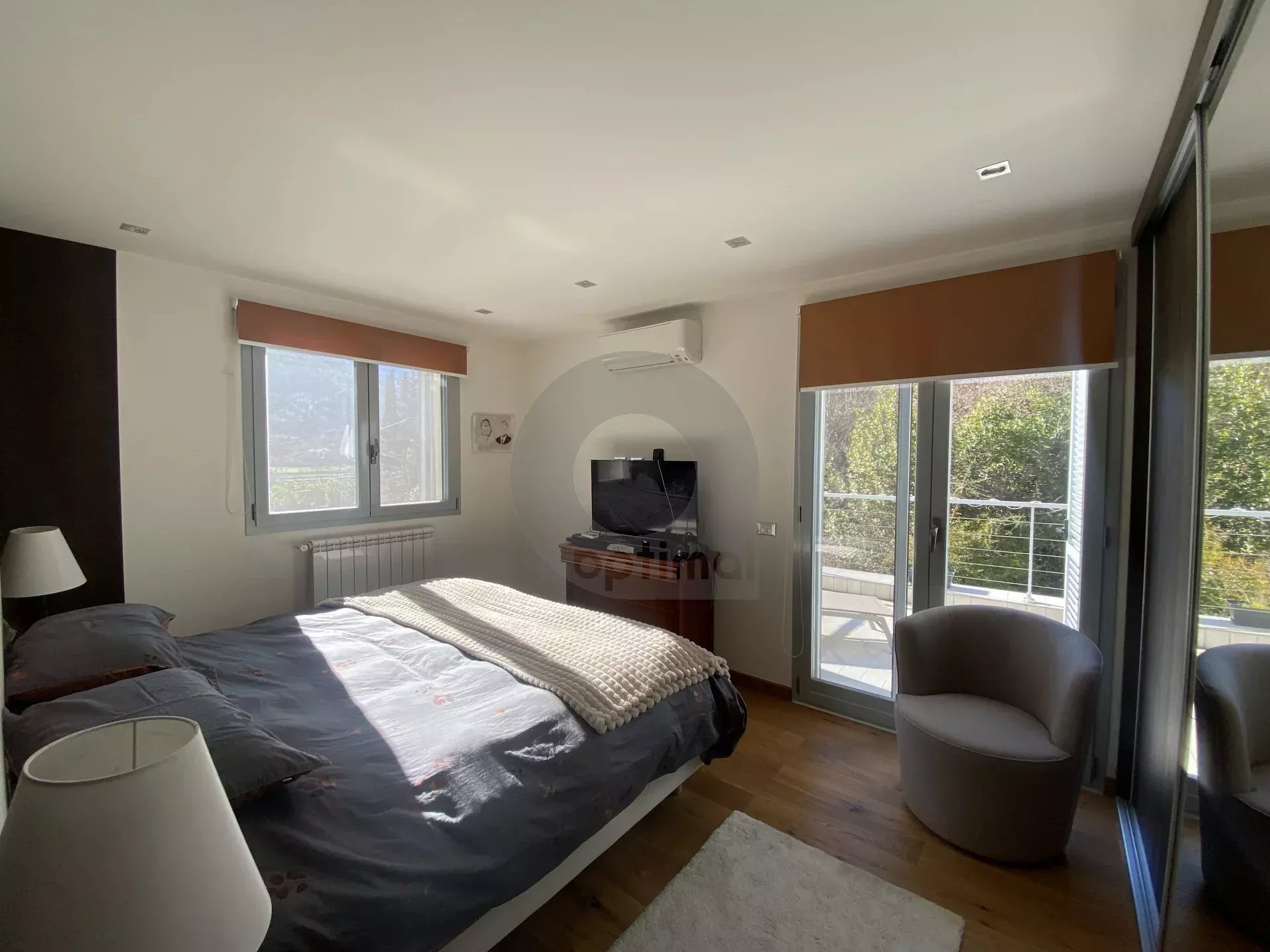 A VENDRE - BELLE MAISON AU CALME CADRE VERDOYANT