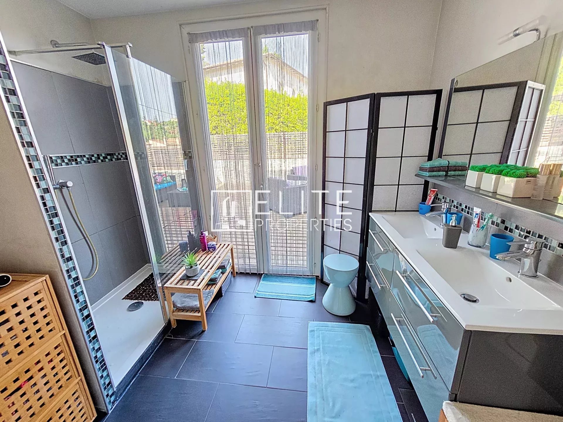 MAISON 5 PIÈCES  112 m² – VUE MER & PISCINE – CANNES