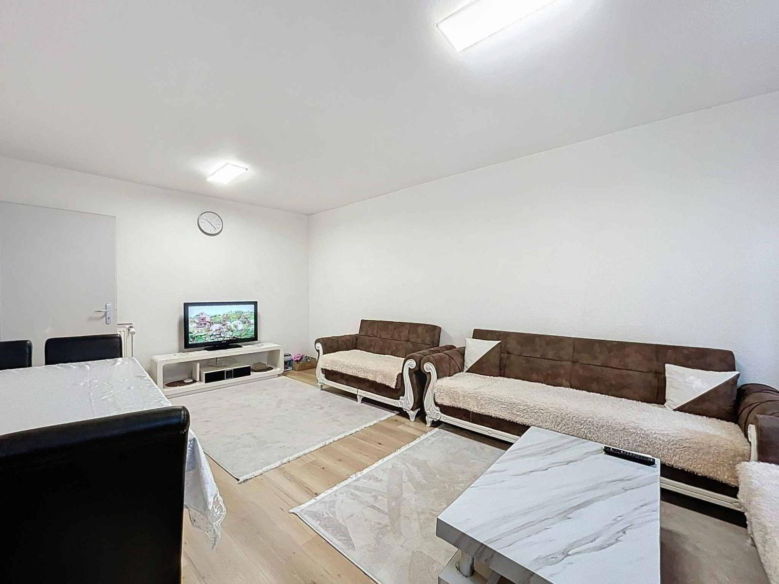 IMMEUBLE DE RENDEMENT AVEC LOCAL COMMERCIAL ET APPARTEMENTS