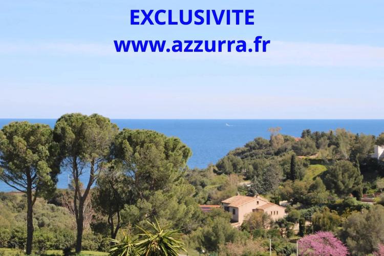 AGAY CAP ESTEREL ALLEE DES FLEURS 2 PIECES DERNIER ETAGE. LARGE TERRASSE.PARKING