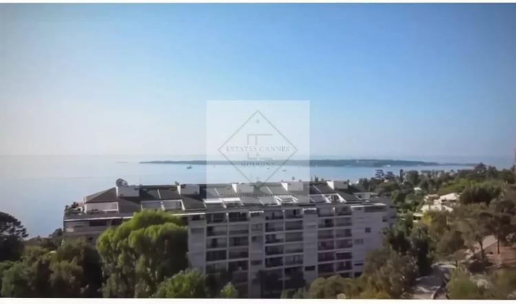 Appartement d'exception dans la prestigieuse résidence de Cannes Californie