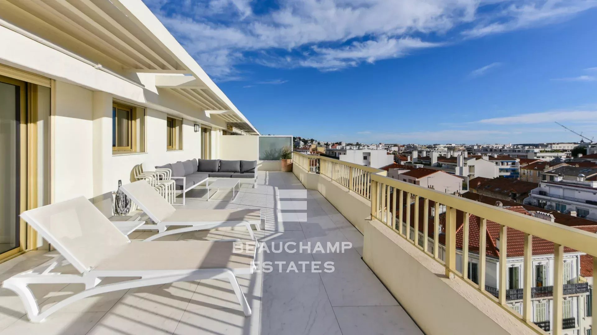 Penthouse 4 chambres en avec vue mer panoramique - Cannes Centre