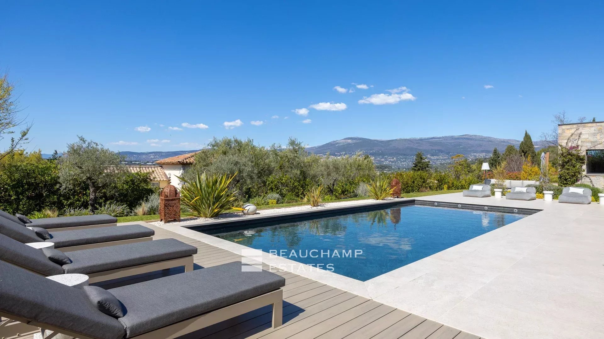 Villa contemporaine de 4 chambres à Mouans-Sartoux avec piscine