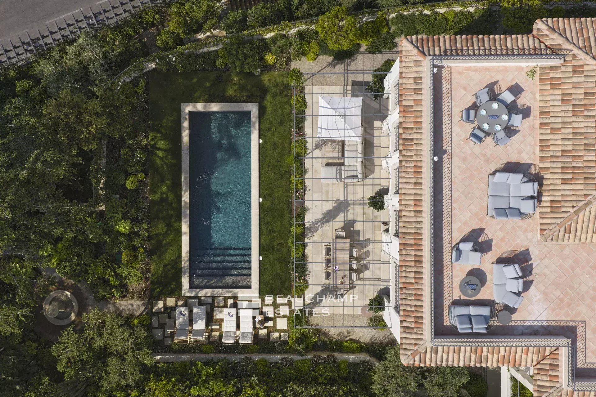 EXCLUSIVITE  - Villa néo provençale rénovée avec vue mer panoramique - Cannes