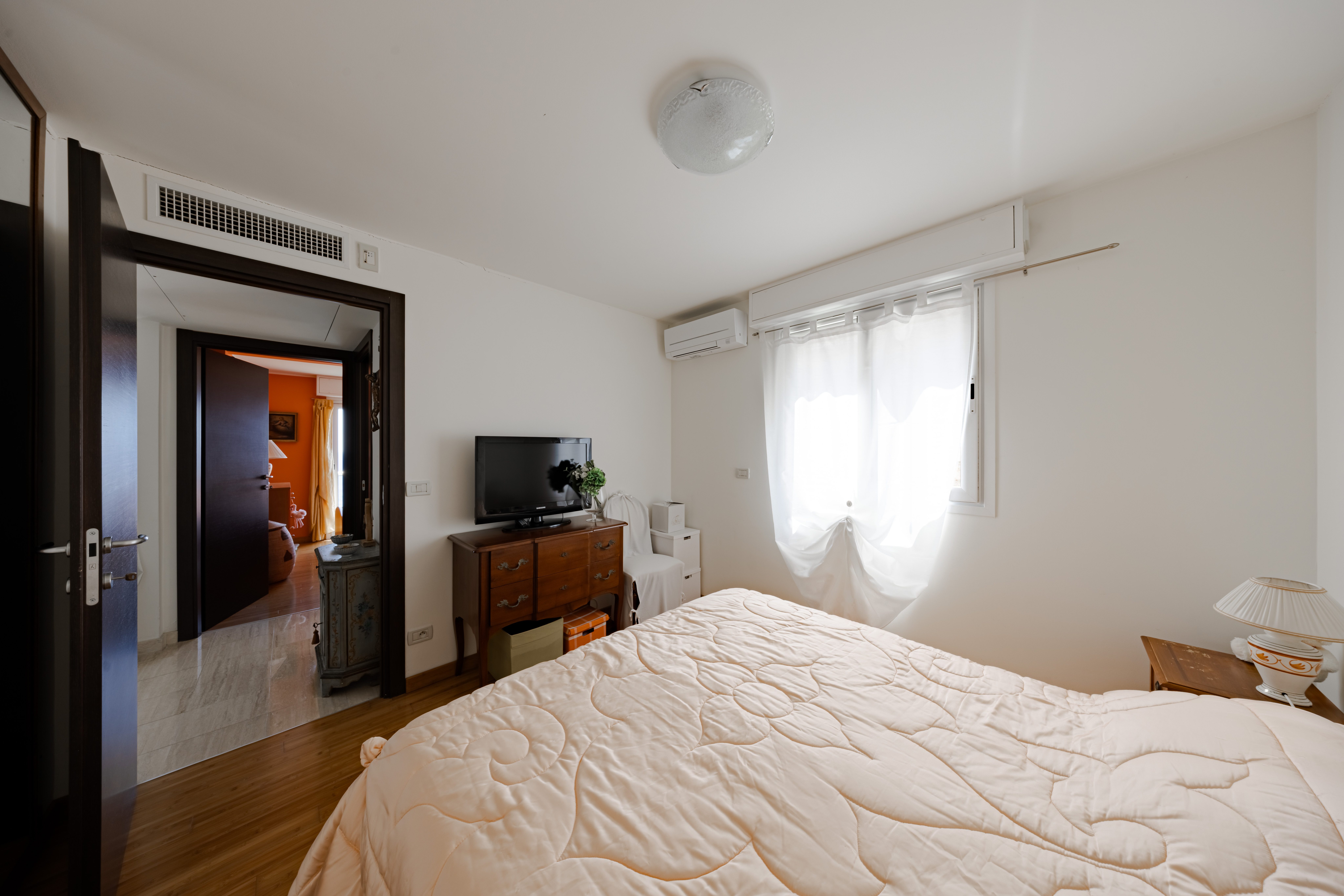 UNIQUE 3 CHAMBRES AVEC VUE MER PROCHE DE MONACO