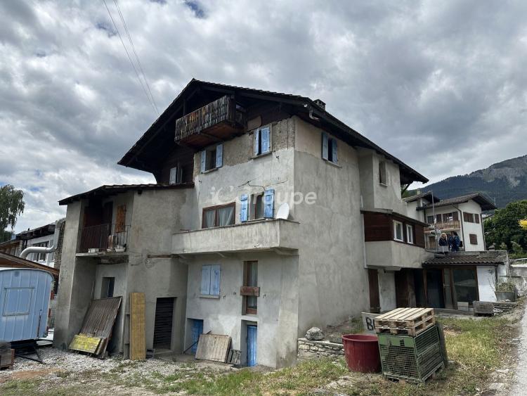 Maison villageoise à rénover à Champlan (Grimisuat)