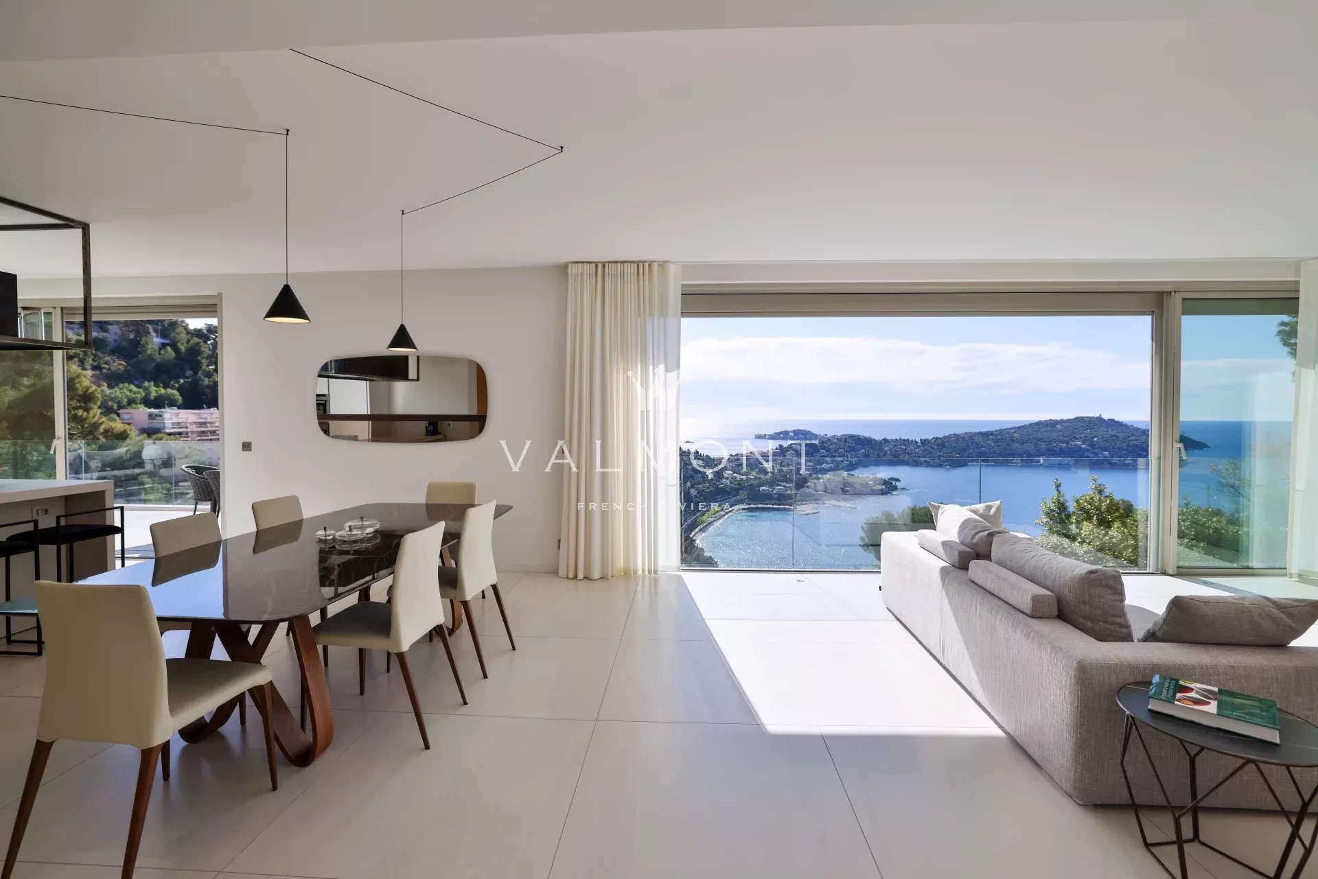 Villa contemporaine vue mer panoramique