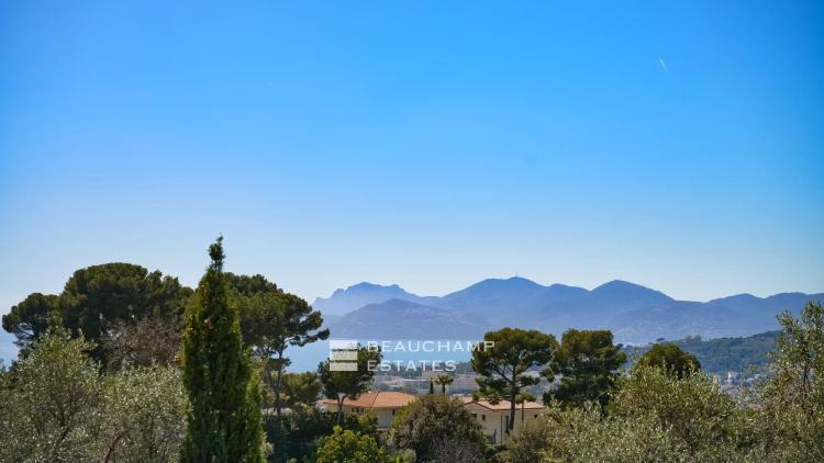 Villa provencale à rénover avec vue mer panoramique