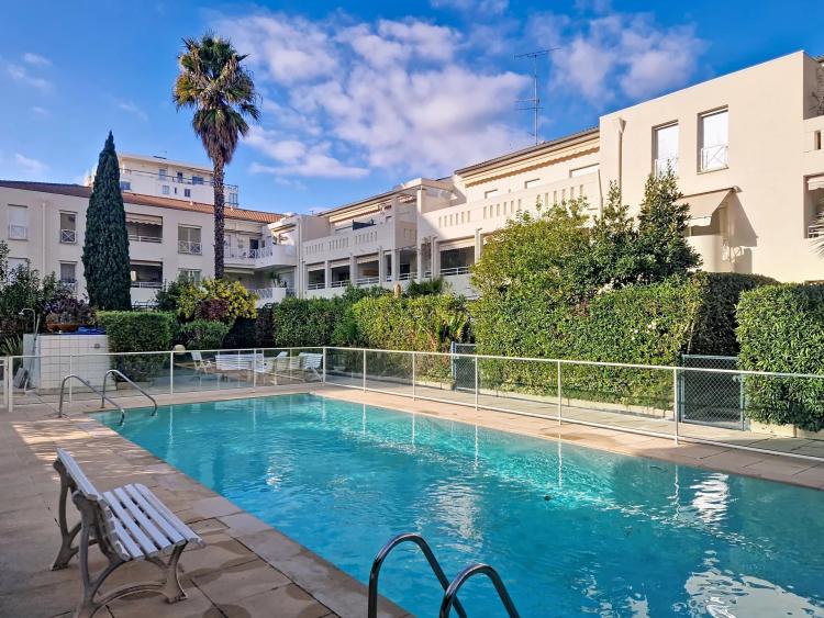CANNES BASSE CALIFORNIE TERRASSE PISCINE