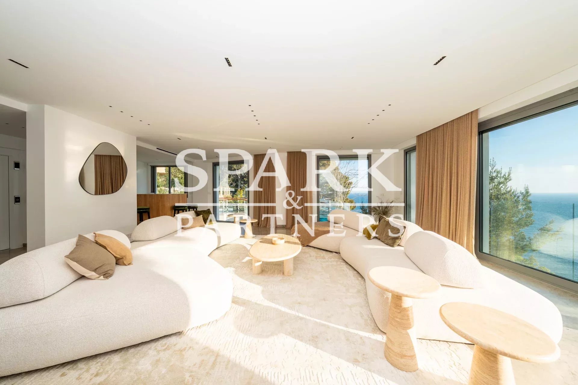 SUPERBE VILLA CONTEMPORAINE – VUE MER PANORAMIQUE