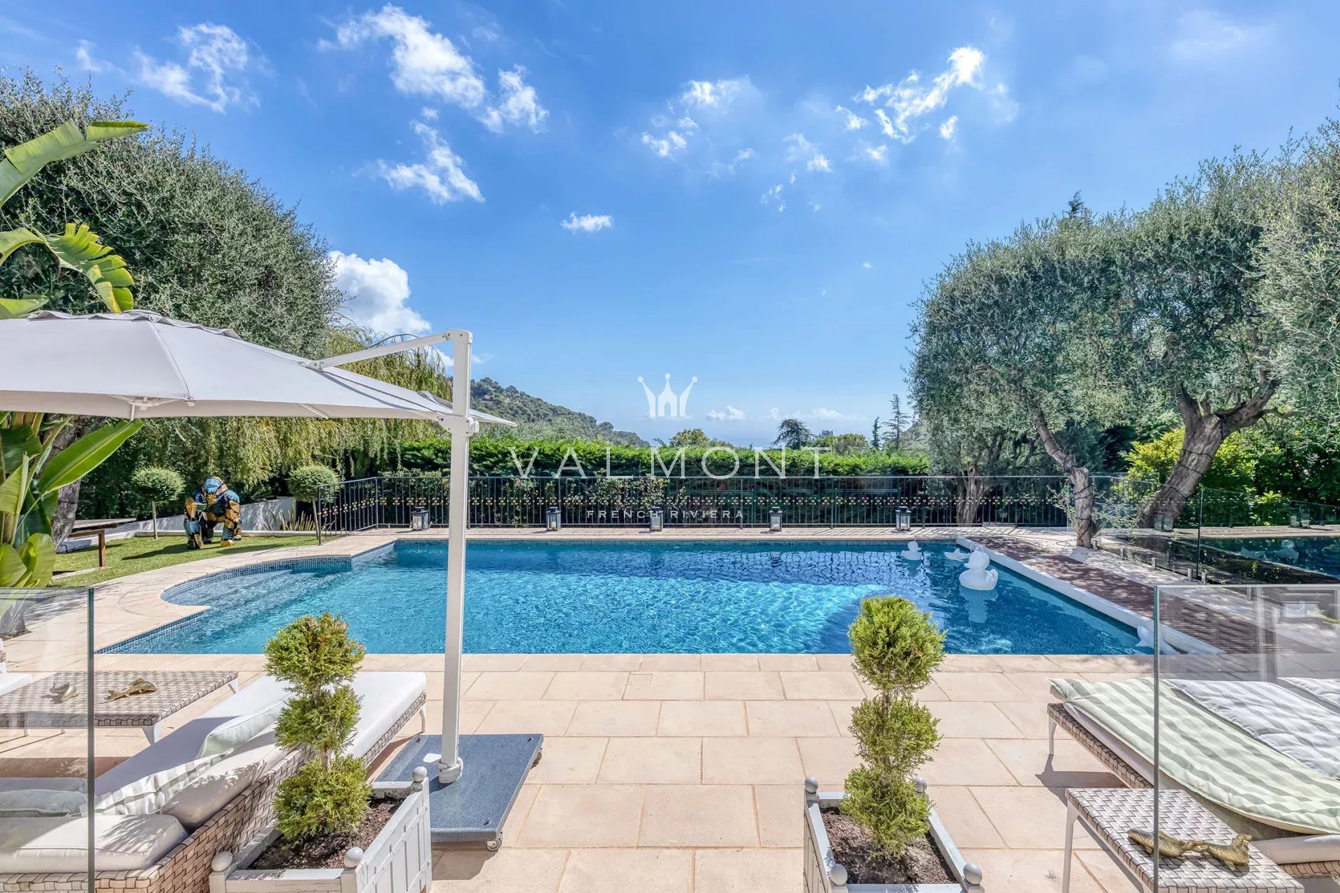 Magnifique villa perchée sur les hauteurs d’Èze