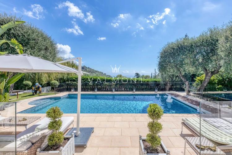 Magnifique villa perchée sur les hauteurs d’Èze