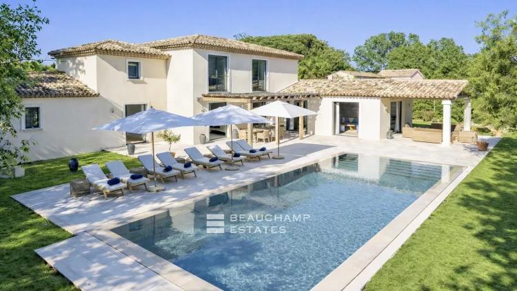 Propriété neuve à pieds de la plage des Salins et du centre de Saint-Tropez