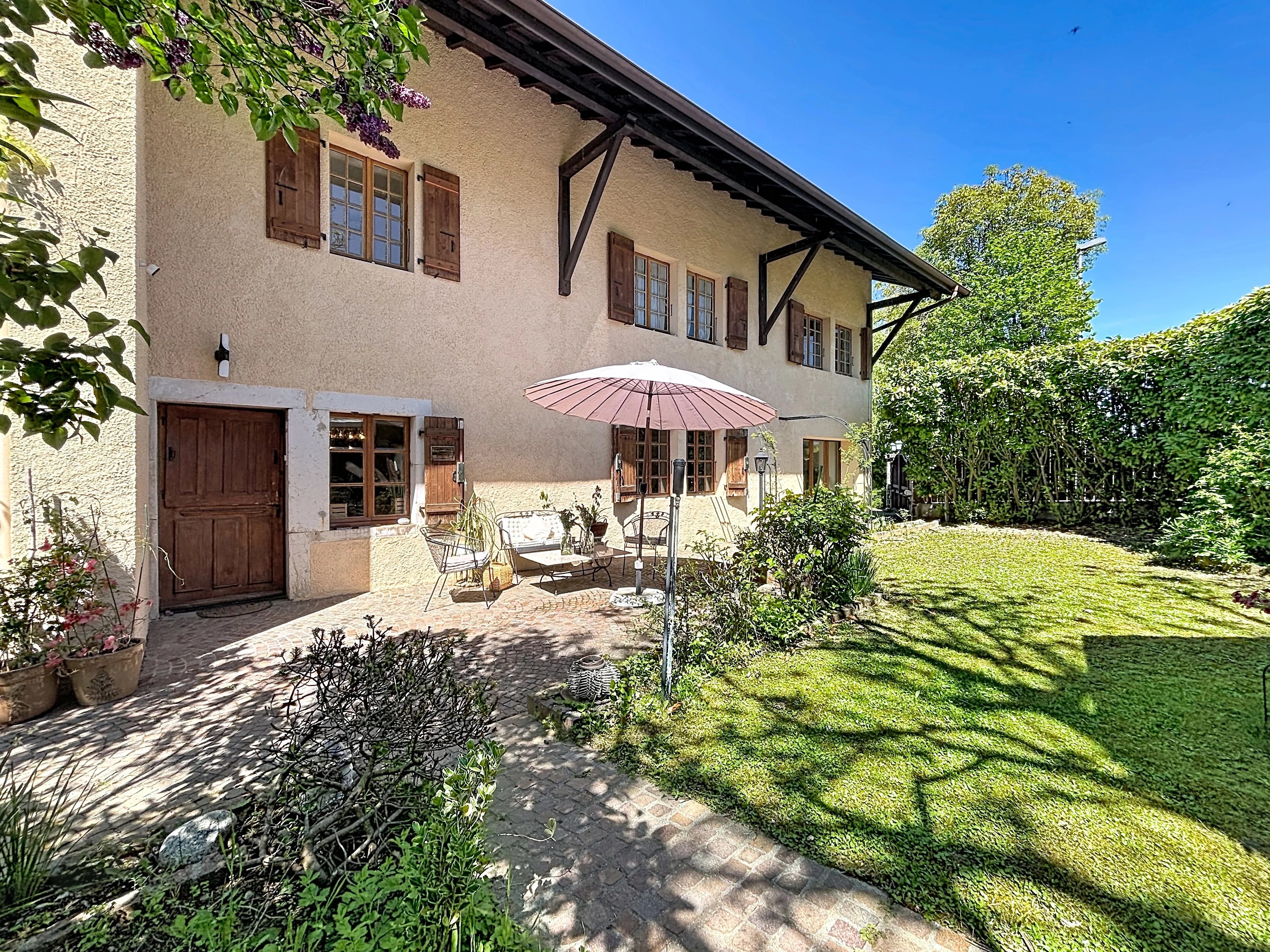 EXCLUSIVITÉ VALLEIRY Maison de caractère de 350 m²