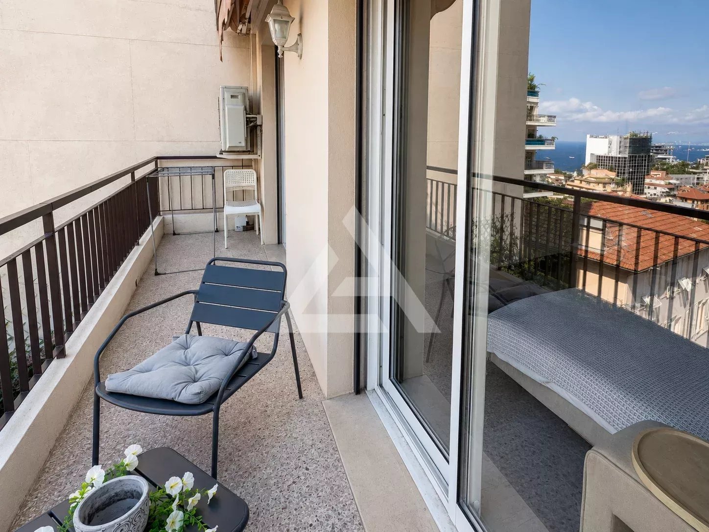 BEAUSOLEIL - 3 PIECES MEUBLE - FRONTIERE MONACO