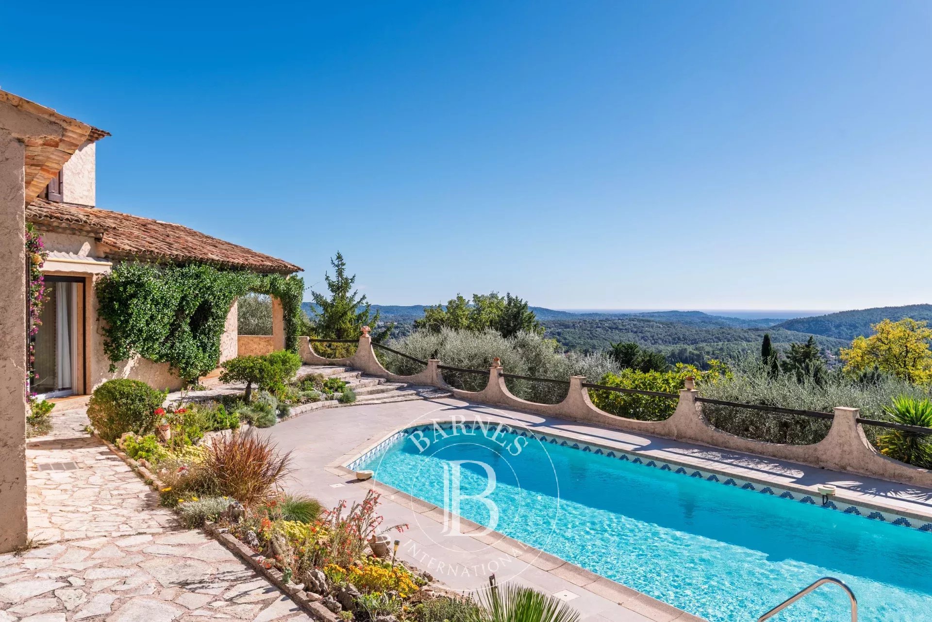 CABRIS - VILLA - CALME ET VUE PANORAMIQUE
