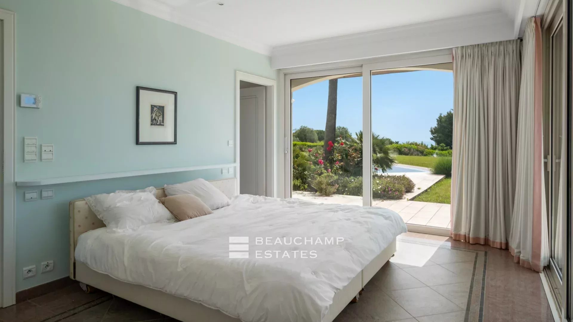 Propriété de charme 5 chambres avec vue mer  - Biot