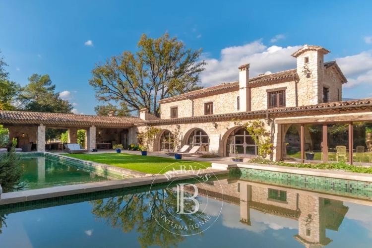 Entre Cannes et Monaco - Unique domaine équestre 23 hectares avec bastide en pierre