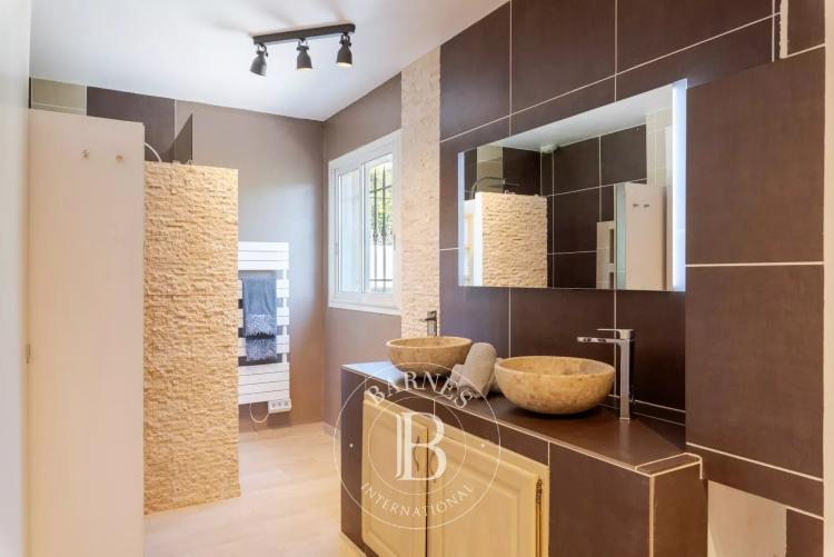 BIOT – Saint Julien – Villa contemporaine avec vue panoramique