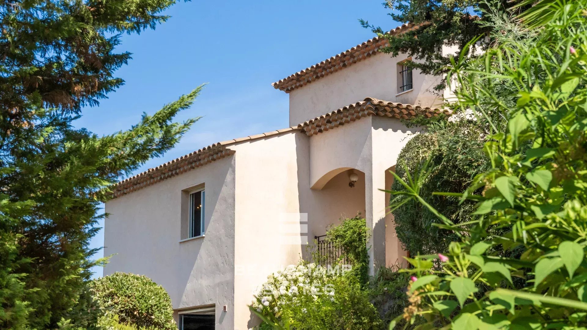 Villa provençale 3 chambres avec vue mer panoramique - Fréjus