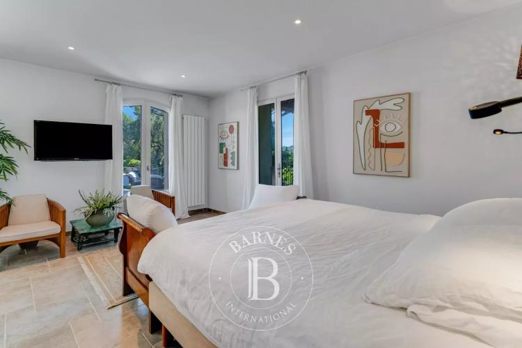 GOLFE DE SAINT TROPEZ - GRIMAUD - MAISON DE CHARME