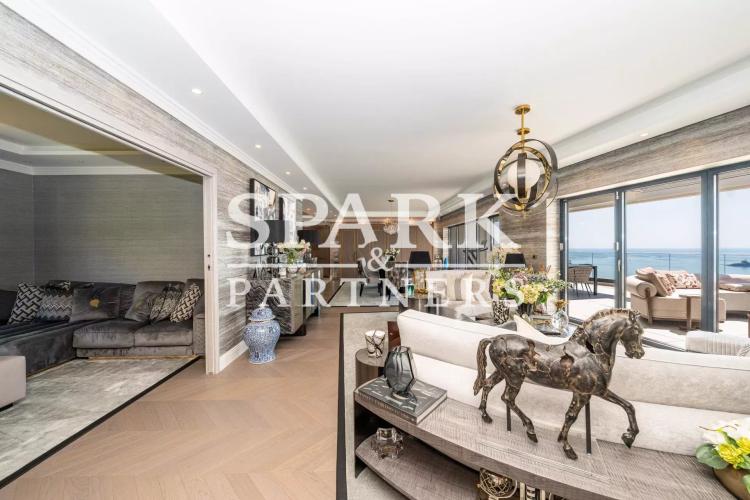 Roquebrune-Cap-Martin - Penthouse d'exception à la frontière de Monaco – Vue mer panoramique
