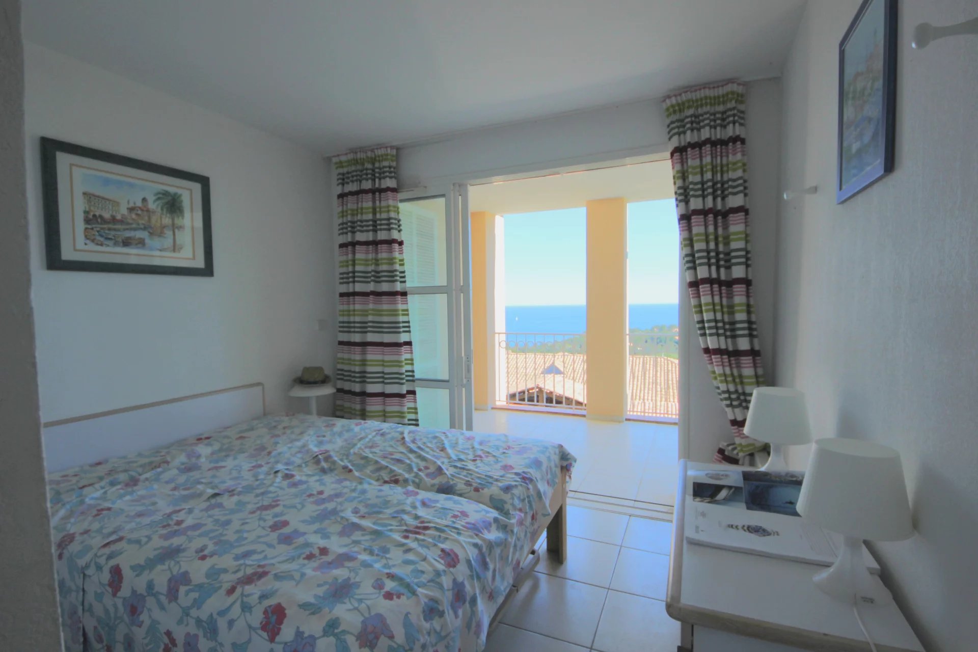 AGAY CAP ESTEREL BEAU 4 PIECES DUPLEX AVEC JARDIN ET VUE MER PANORAMIQUE. PARKING A PROXIMITE