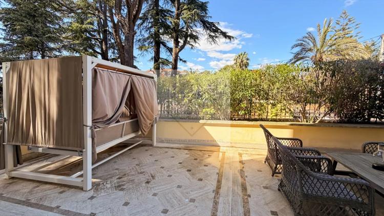 Lumière et Charme Belle Époque, Appartement trois pièces CANNES