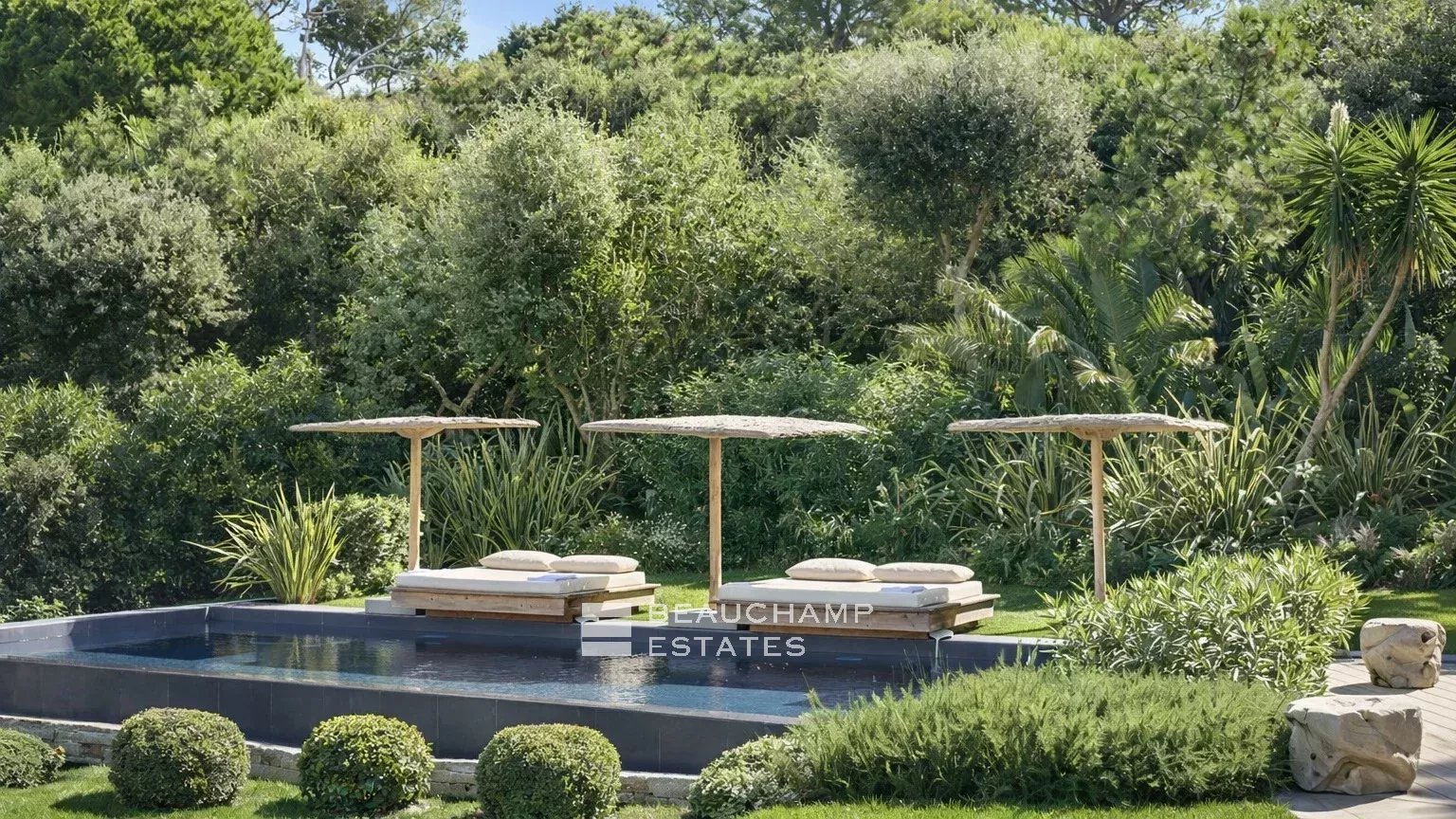 Saint-Tropez Les parcs - Propriété prestigieuse avec accès direct à la mer